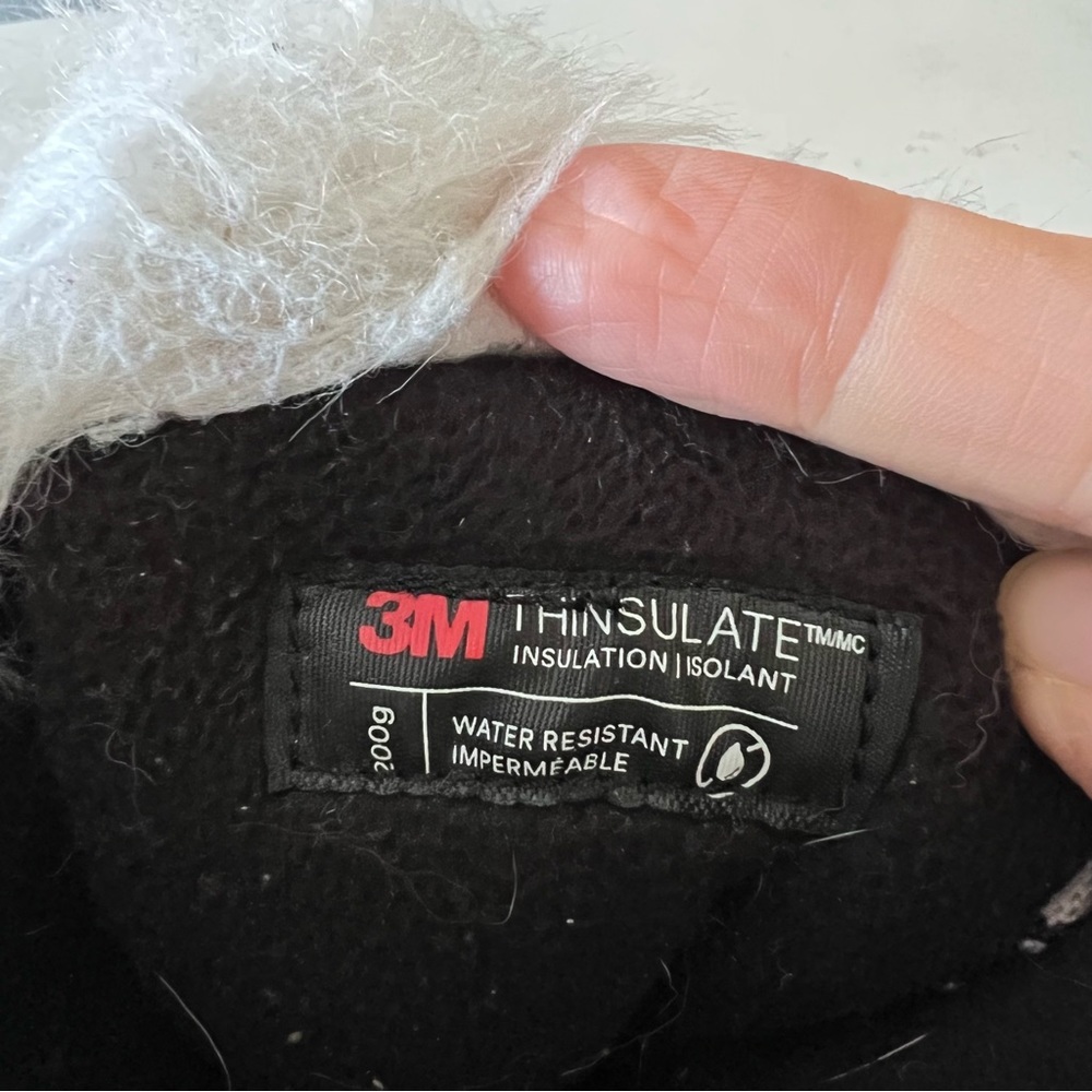 Wonder Nation Snow Boots • 1 - Picture 7 of 8